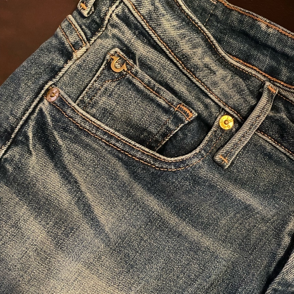 True religion Jean shorts - Picture 3 of 8